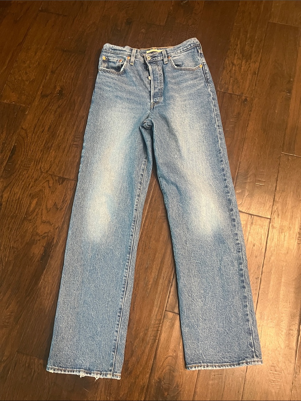 Levi's Big E Ribcage 29 Jeans with Tan Leather Patch EUC